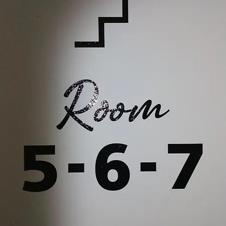 Bed & Coffee D'n Acht 住宿加早餐酒店 3*