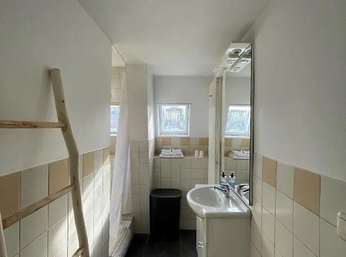 Bed & Coffee D'n Acht 3*