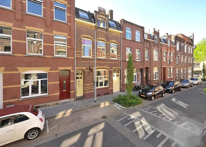 Bed & Coffee D'n Acht 芬洛